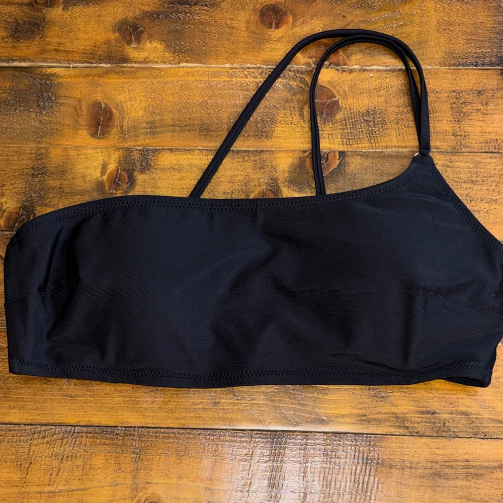 Aerie Black Asymmetrical Bikini Top‎ Size M